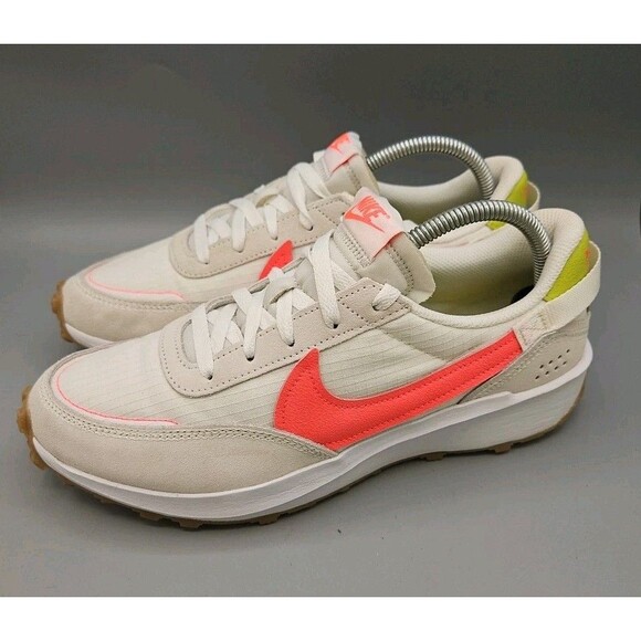 Nike Womens Waffle Debut FJ4572-100 White Casual Shoes Sneakers Size 9.5 - Picture 3 of 11